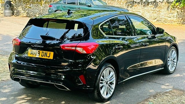 Ford Focus 1.0T Ecoboost Vignale Hatchback MH19DNJ Black #5