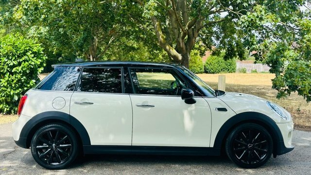 Mini Hatch 1.5 Cooper D Hatchback Steptronic Euro White #5