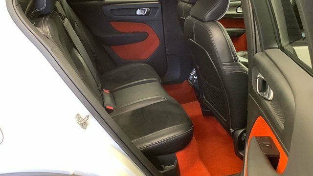 Volvo XC40 Suv #2