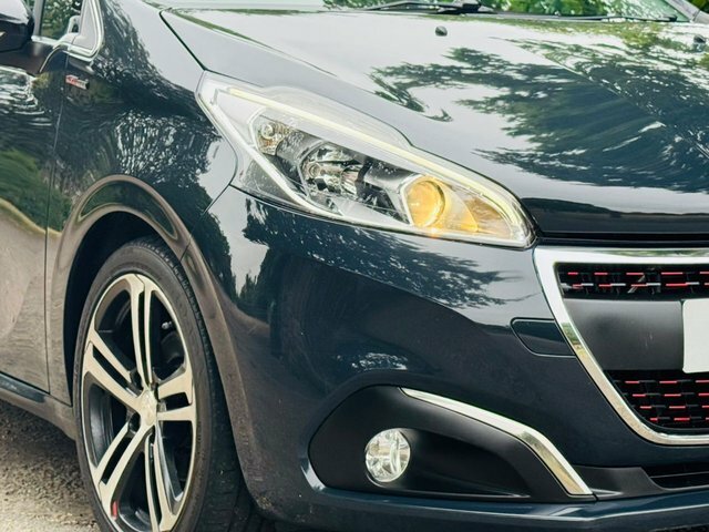 Peugeot 208 Hatchback Black #12