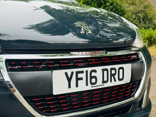 Peugeot 208 Hatchback Black #14