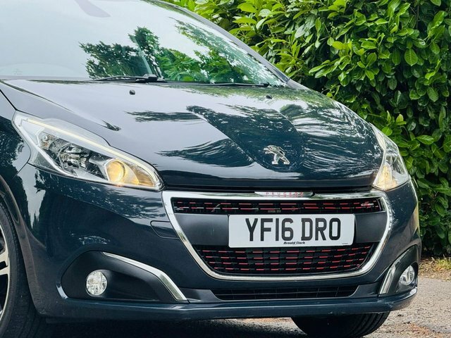 Peugeot 208 Hatchback Black #11