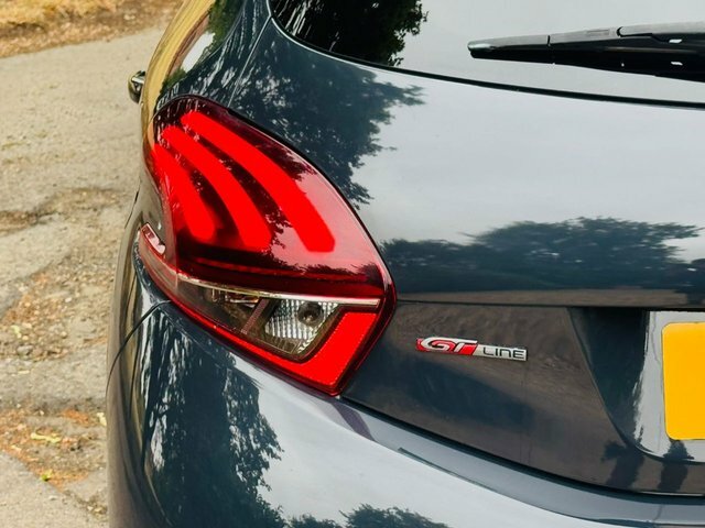 Peugeot 208 Hatchback Black #19
