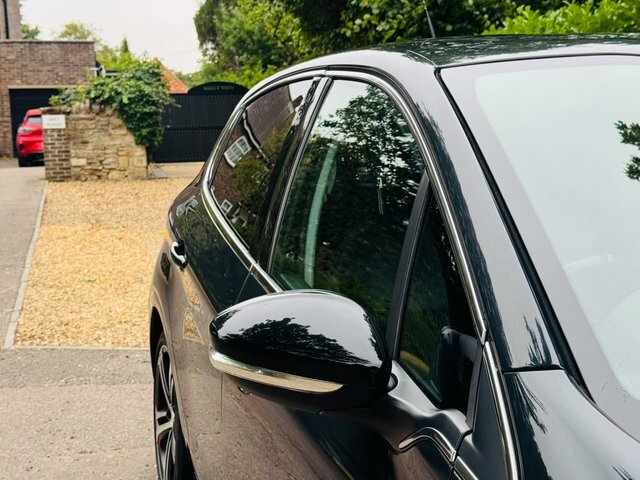 Peugeot 208 Hatchback Black #16