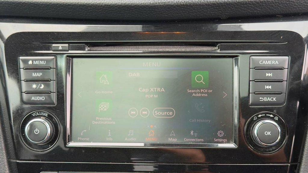 Nissan Qashqai 1.5 Dci 115 Acenta Premium Red #24