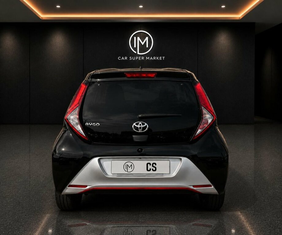 Toyota Aygo 1L X-trend Black #5
