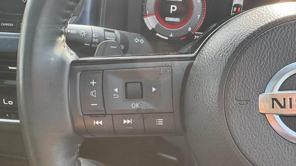 Nissan Qashqai 1.3 Dig-t Mh N-connecta Red #24
