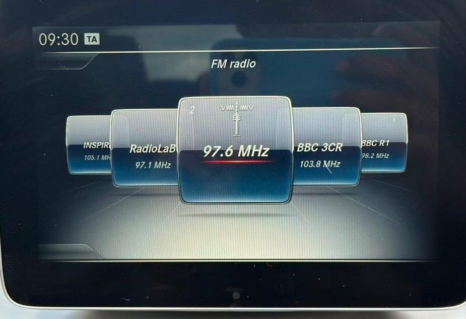 Mercedes-Benz GLA Class Gla 200 Se White #26