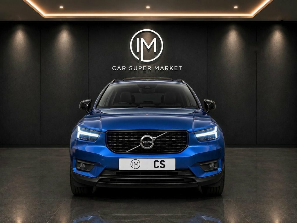 Volvo XC40 1.5L R-design Blue