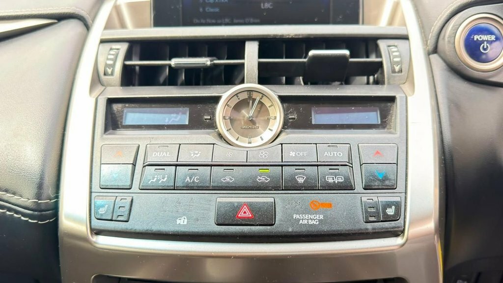 Lexus NX 300H 2.5 Premier Cvt Silver #8