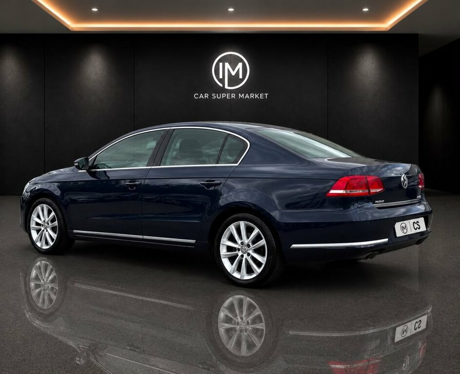 Volkswagen Passat Estate Grey #10