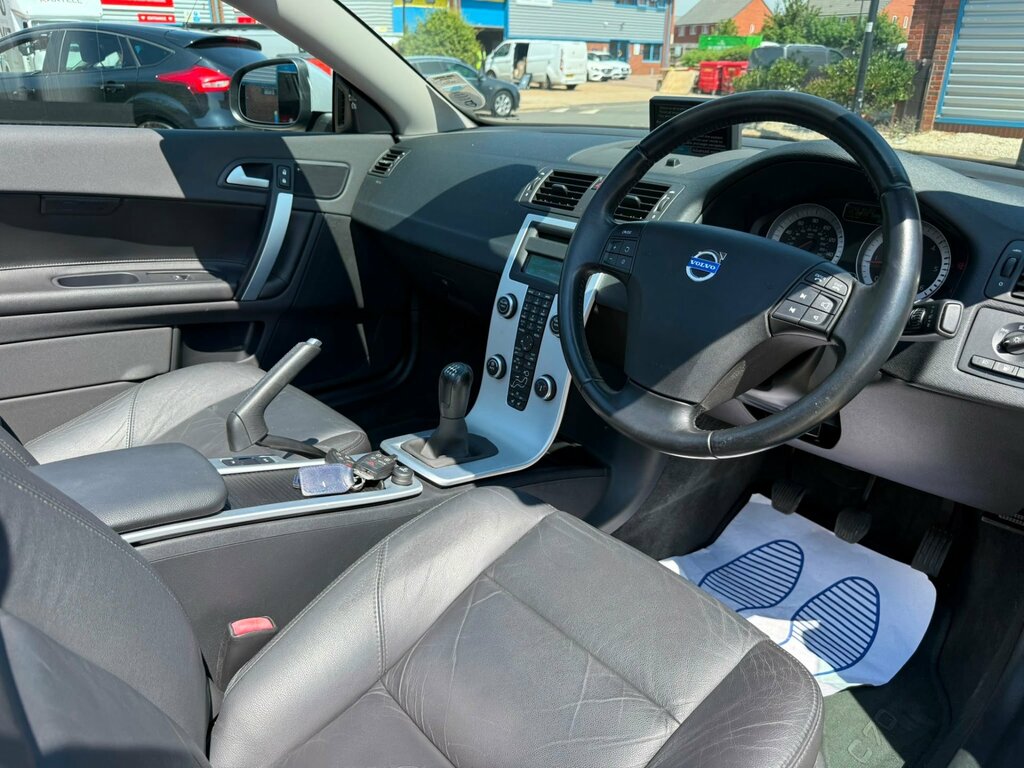 Volvo C70 Convertible White #20
