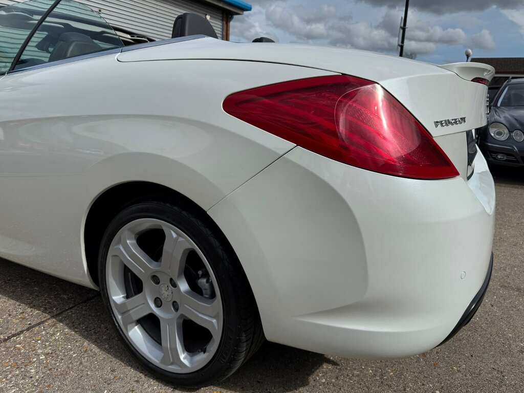 Peugeot 308 CC Cc Se Hdi 2-Door Black #16