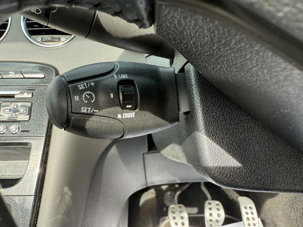 Peugeot 308 CC Cc Se Hdi 2-Door Black #42