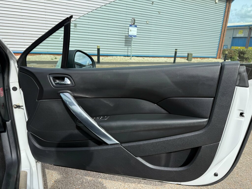 Peugeot 308 CC Cc Se Hdi 2-Door Black #36