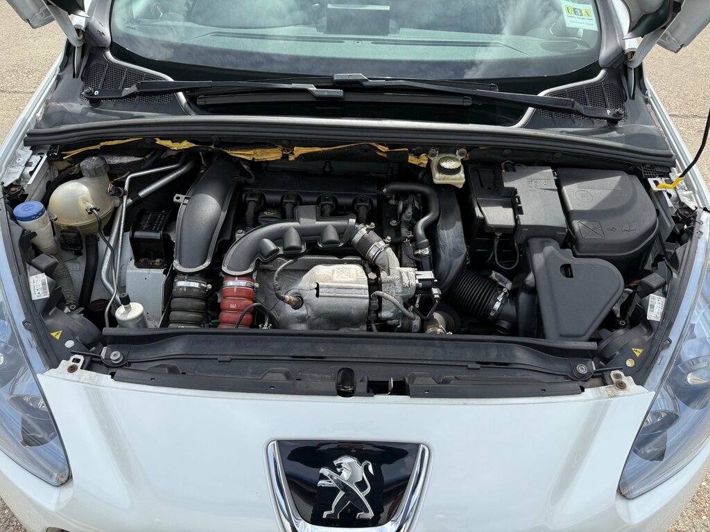 Peugeot 308 CC Cc Se Hdi 2-Door Black #32