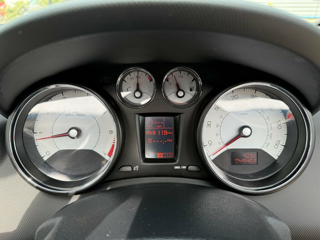 Peugeot 308 CC Cc Se Hdi 2-Door Black #38