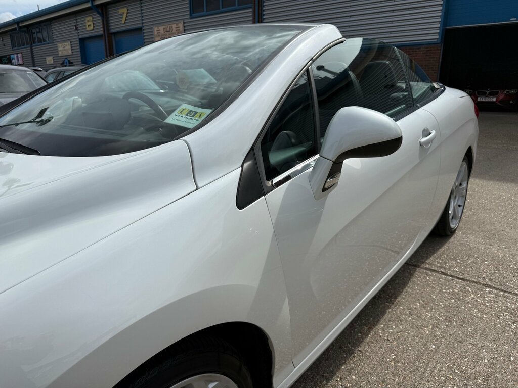 Peugeot 308 CC Cc Se Hdi 2-Door Black #24