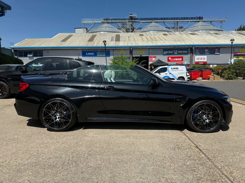 BMW M4 3.0 Biturbo Competition Convertible Dct Black #3