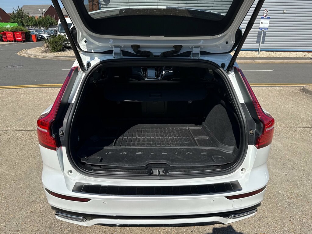 Volvo V60 D4 R-design #64