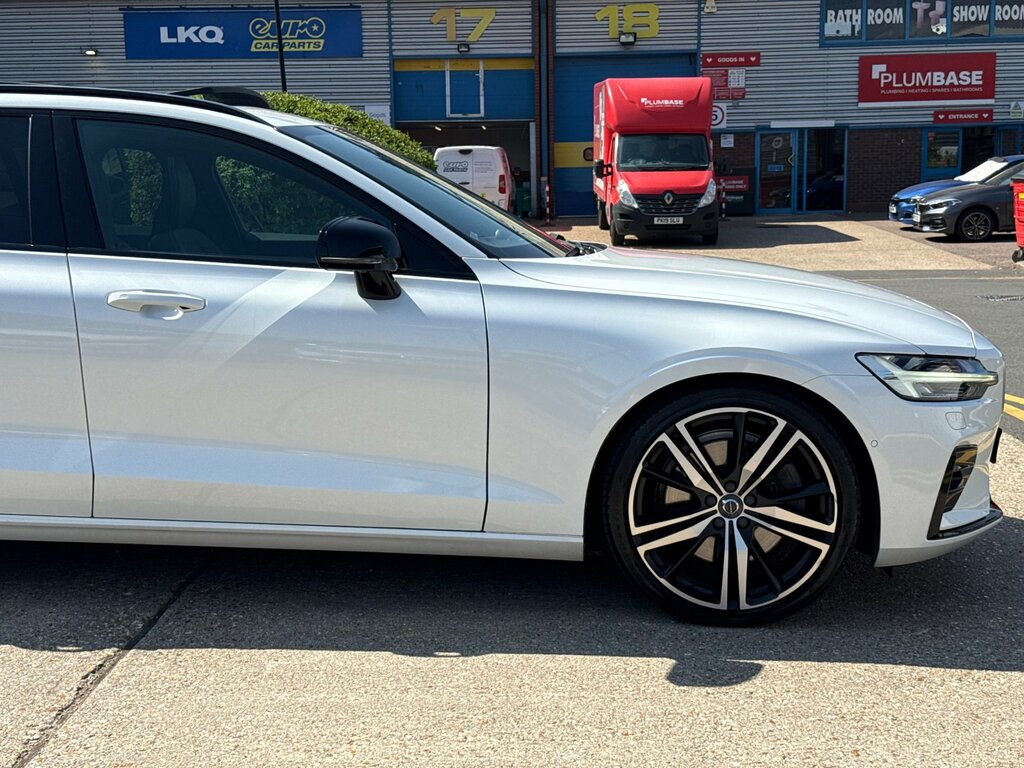 Volvo V60 D4 R-design #27