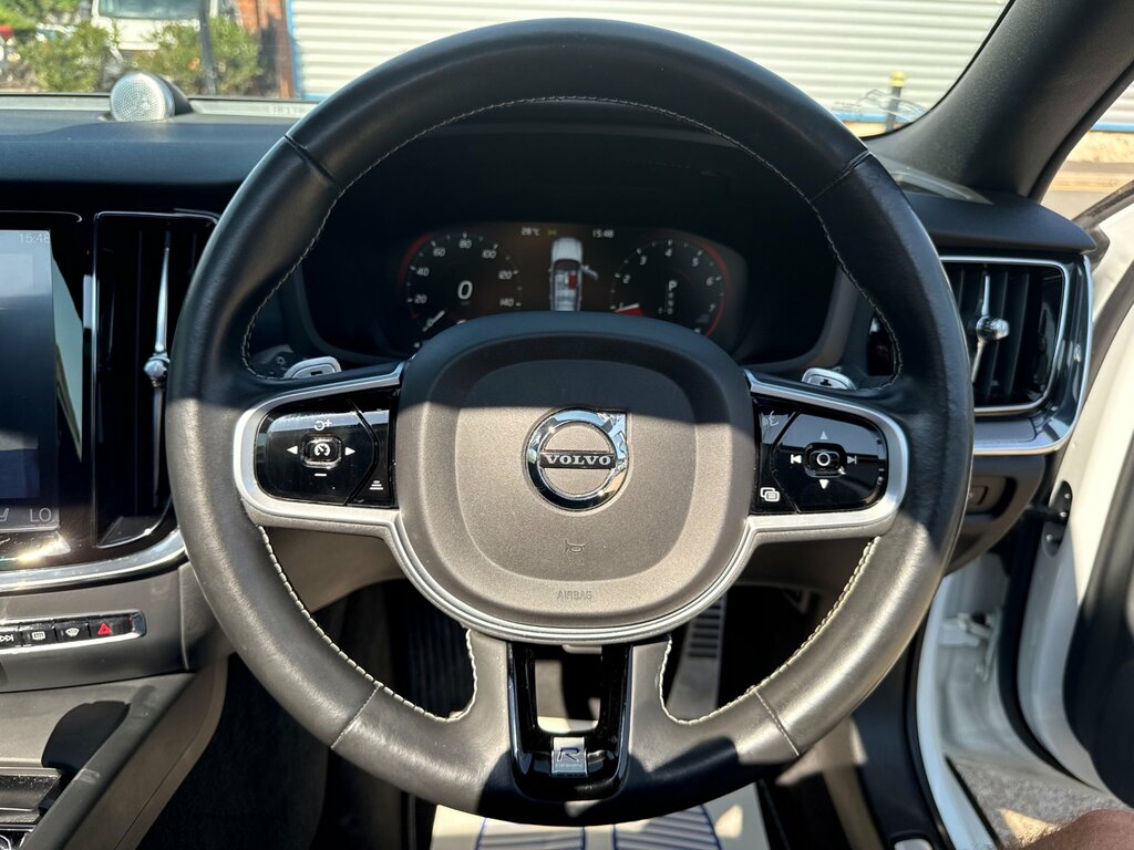 Volvo V60 D4 R-design #40