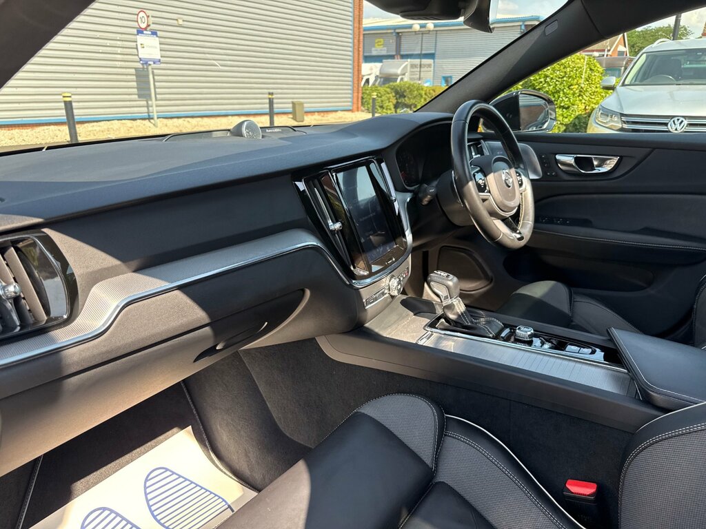 Volvo V60 D4 R-design #68