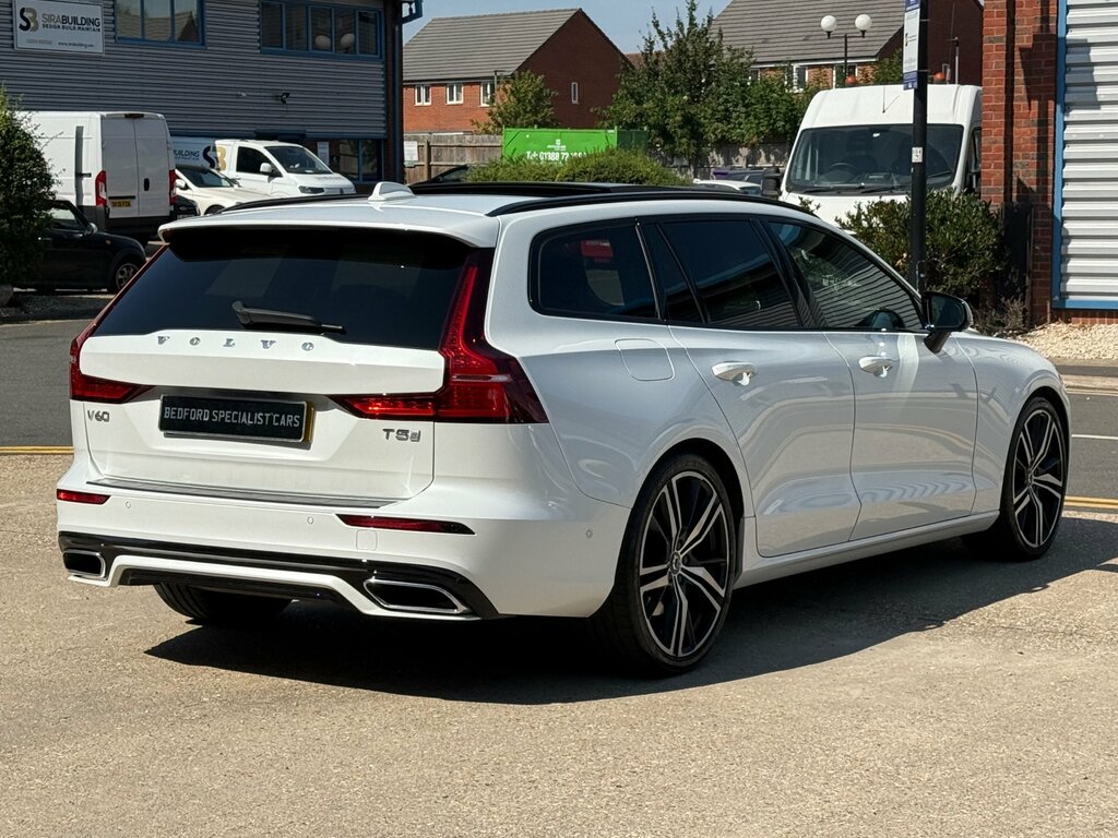 Volvo V60 2.0 T5 R-design Pro Estate Euro 6 White #4