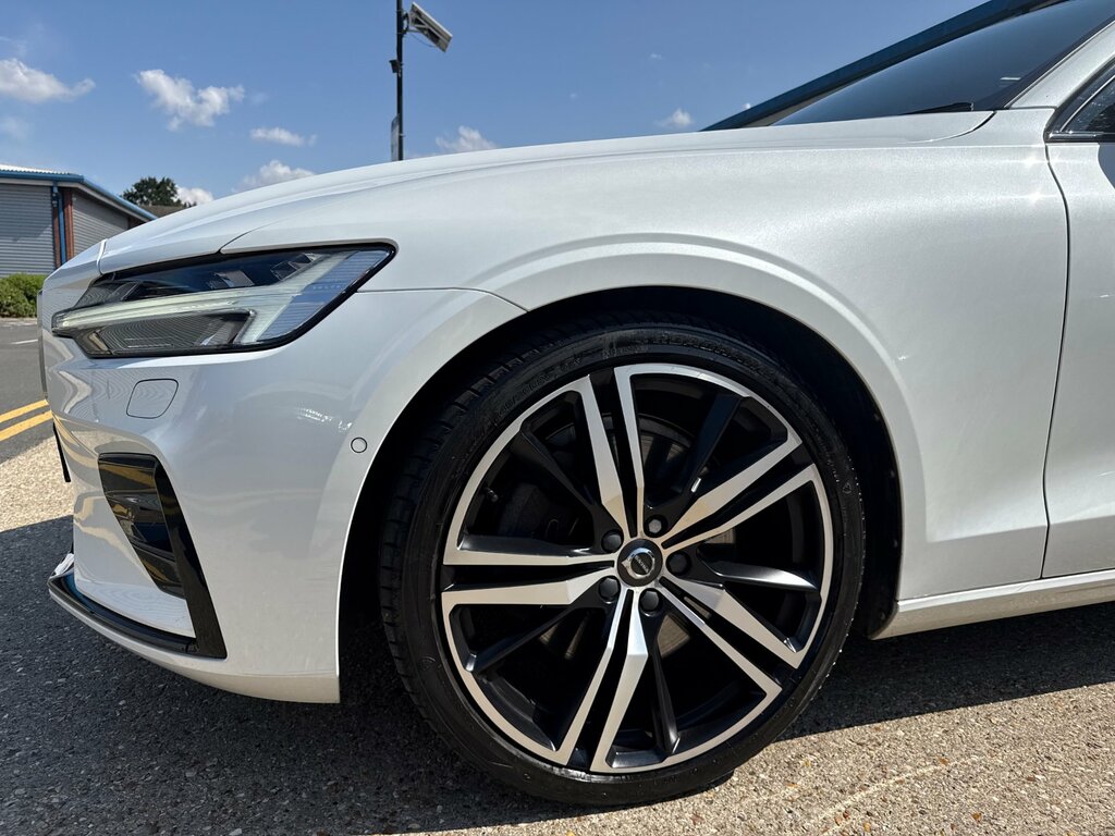 Volvo V60 D4 R-design #7