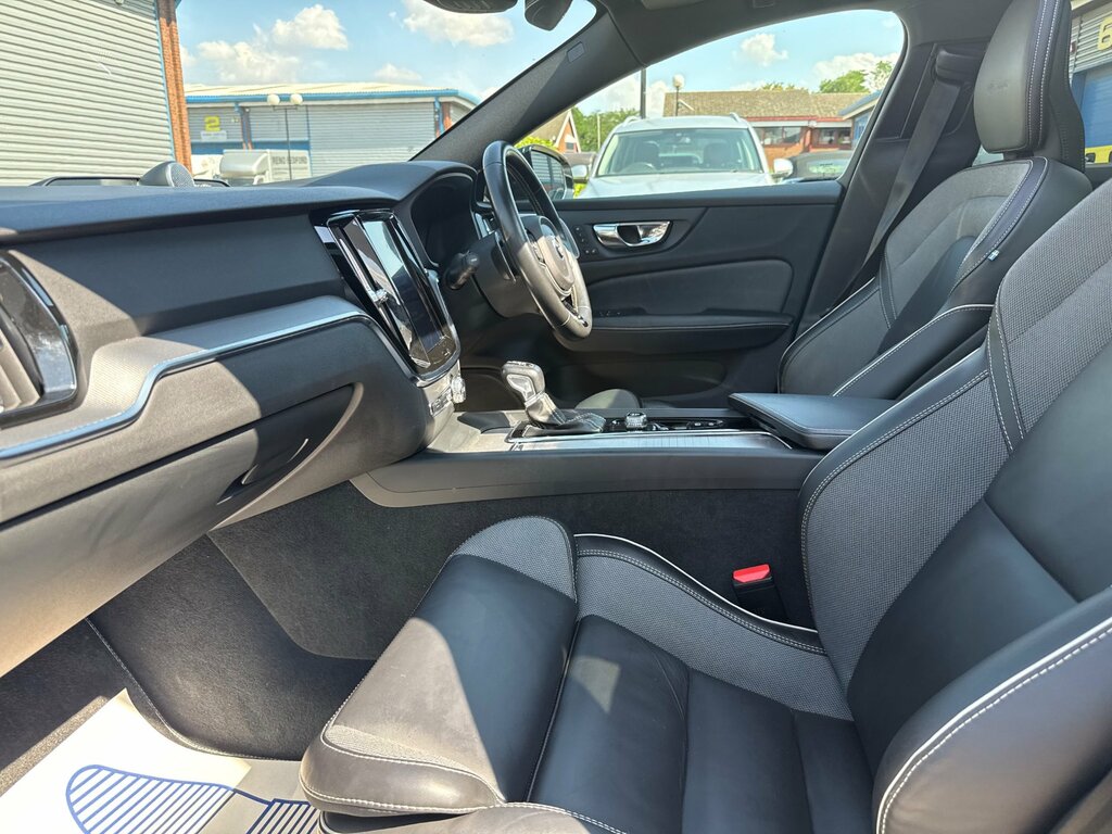 Volvo V60 D4 R-design #69