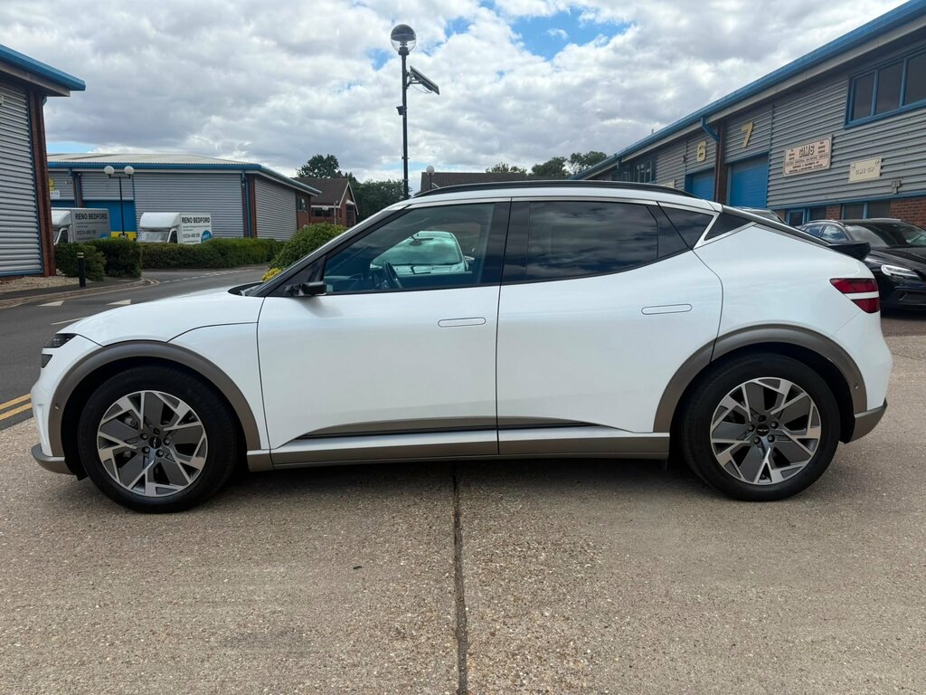 Genesis GV60 77.4Kwh Premium Suv 229 Ps White #3