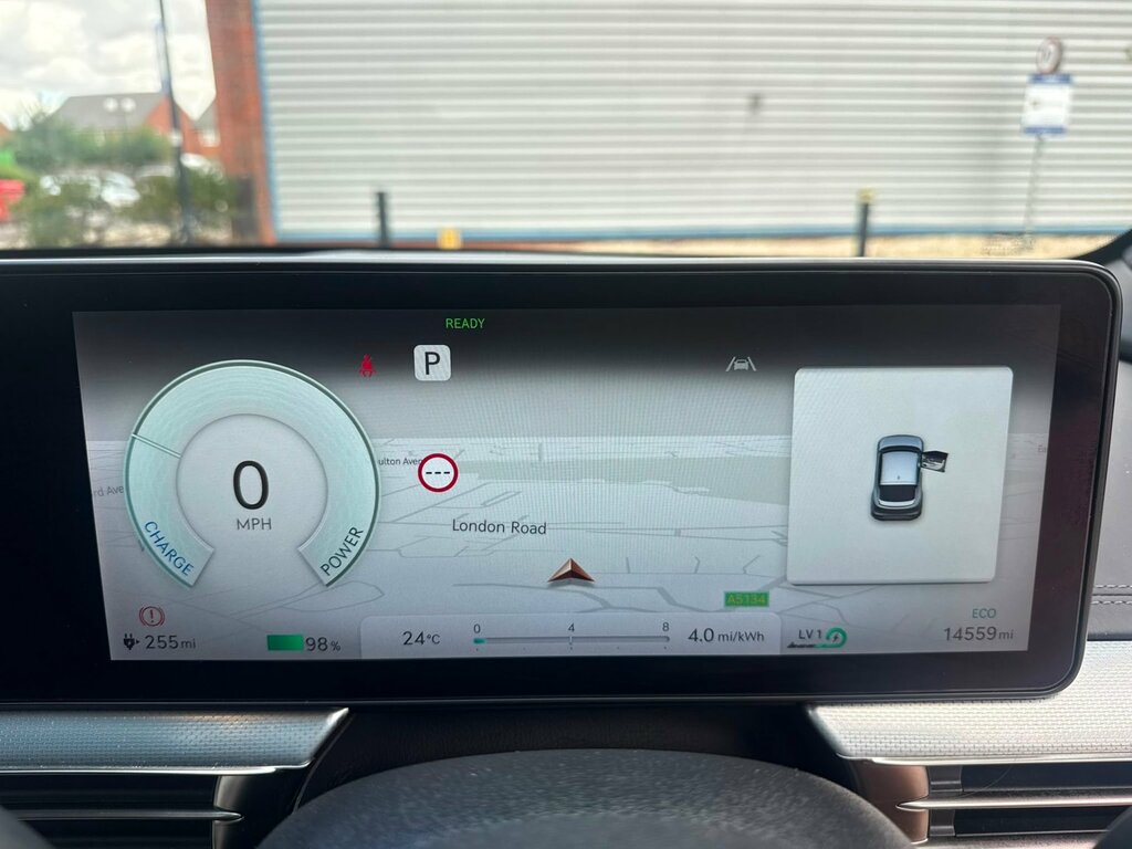 Genesis GV60 77.4Kwh Premium Suv 229 Ps White #42