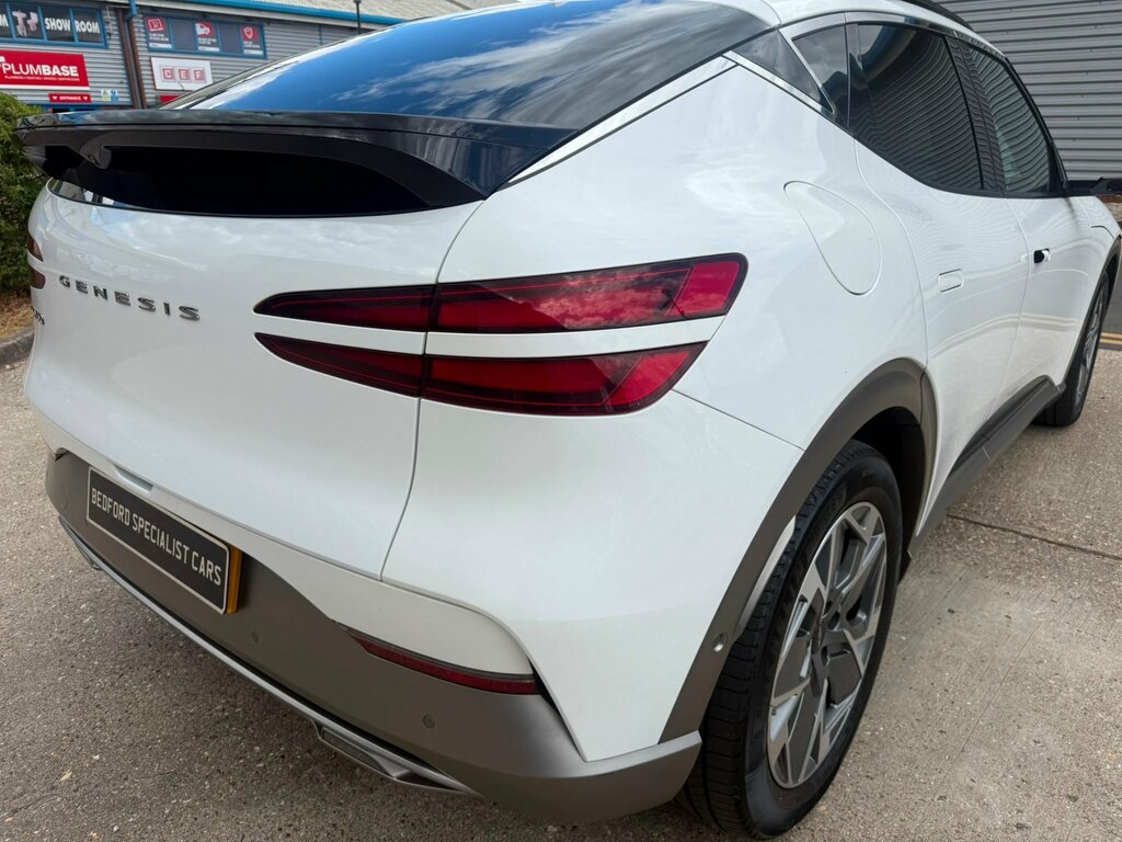 Genesis GV60 77.4Kwh Premium Suv 229 Ps White #65