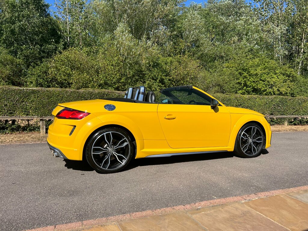 Audi TTS 2.0 Tfsi Roadster S Tronic Quattro Euro Yellow #2