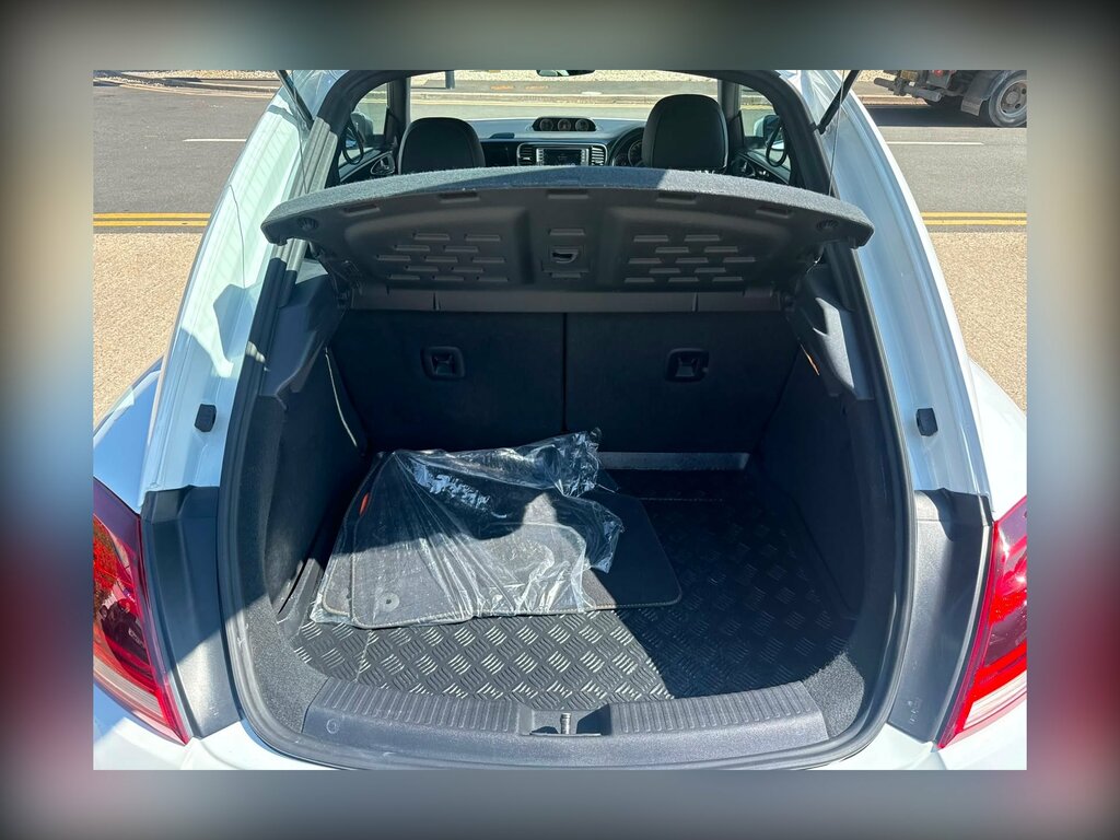 Volkswagen Beetle 2.0 Tdi 150 R-line Dsg White #14