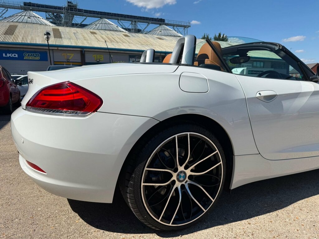 BMW Z4 Z4 Sdrive23i Red #33