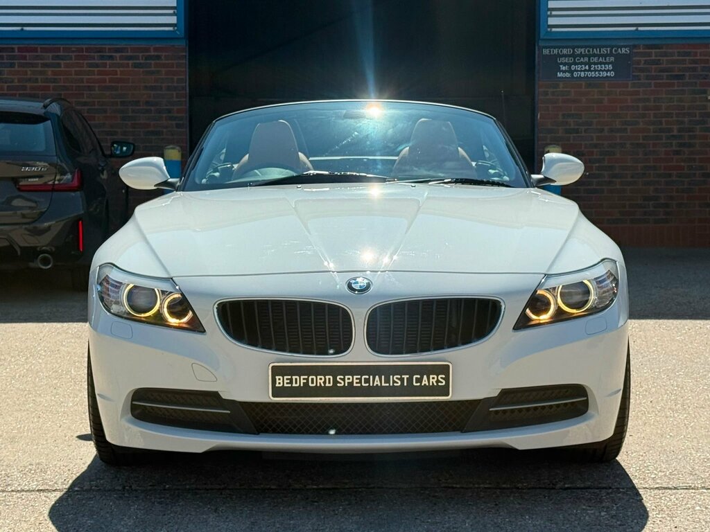 BMW Z4 2.5 23I Convertible Sdrive Euro White #2
