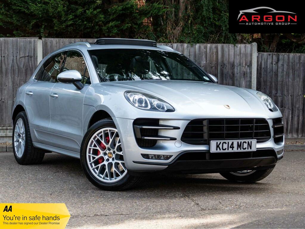Porsche Macan Turbo Silver