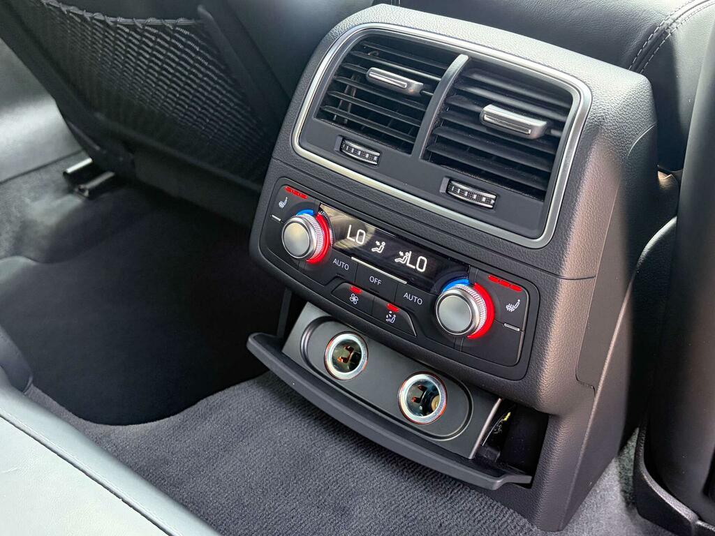 Audi RS6 Avant Tfsi V8 Blue #44