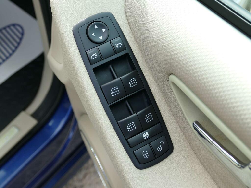 Mercedes-Benz A Class 1.5 A160 Blueefficiency Classic Se 95 Bhp Grey #29
