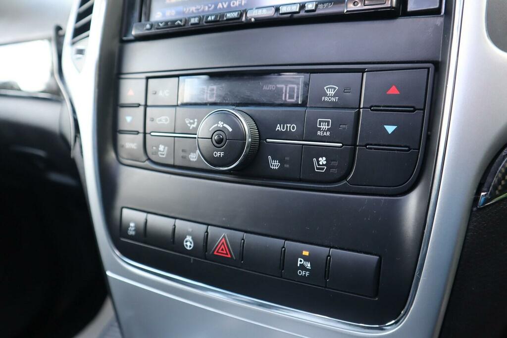 Jeep Grand Cherokee Black #18