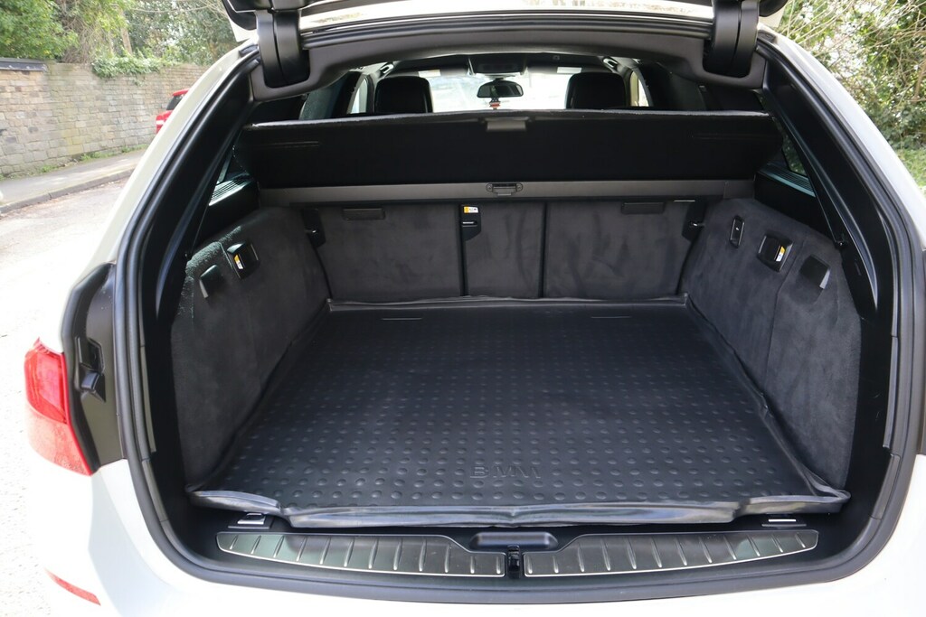 BMW 5 Series 2.0 520D Grey #13