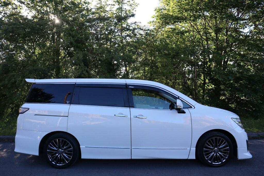 Nissan Elgrand 350 3.5 V6 Autec Rider High Performance Spec Premi White #2