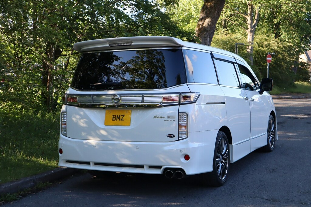 Nissan Elgrand 350 3.5 V6 Autec Rider High Performance Spec Premi White #3