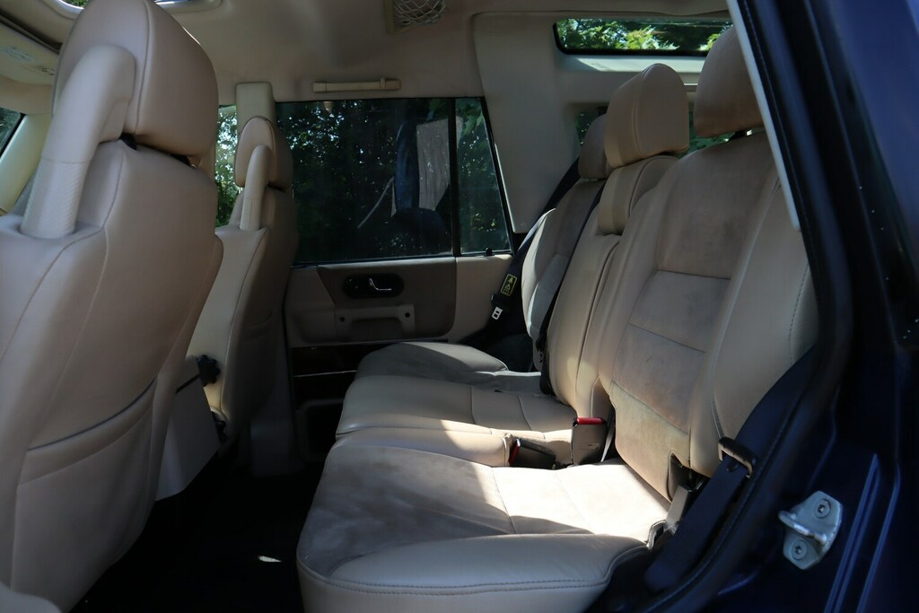 Land Rover Discovery Metropolis Black #11