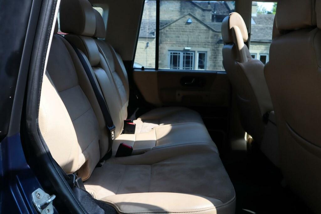Land Rover Discovery Metropolis Black #10