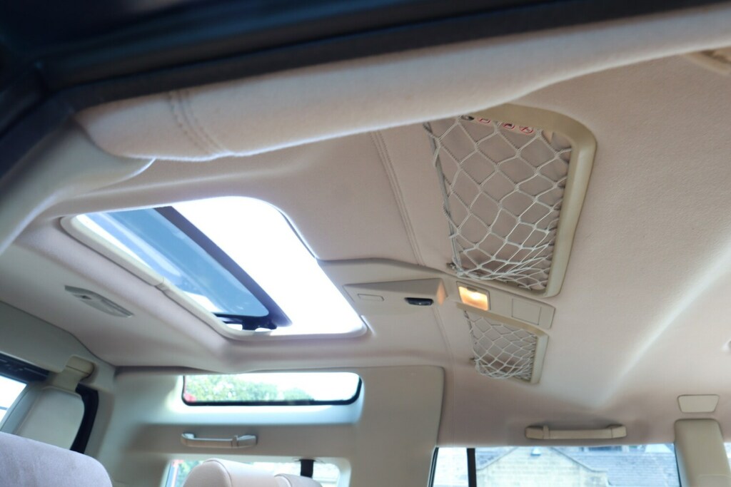 Land Rover Discovery Metropolis Black #21