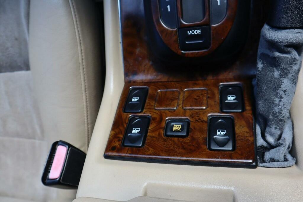 Land Rover Discovery Metropolis Black #19