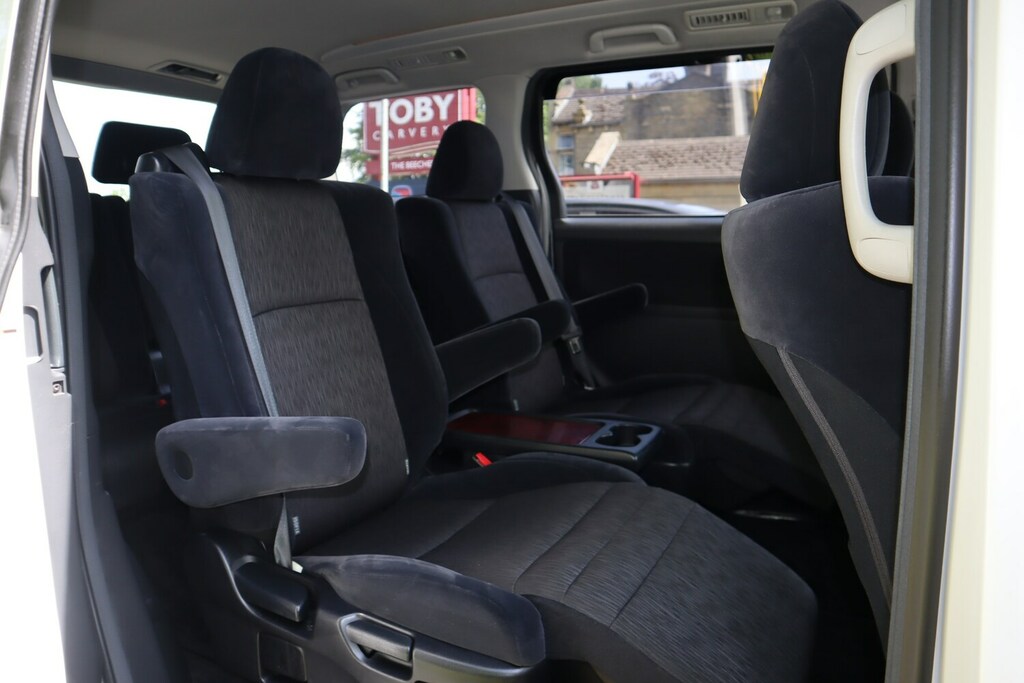 Toyota Alphard 240X Fresh Import Carplay Bimta Cert 2.4 White #10