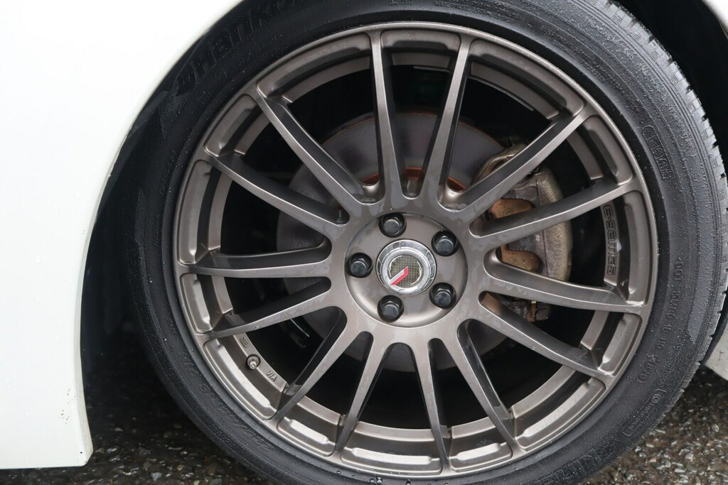 Subaru Legacy Se Red #25
